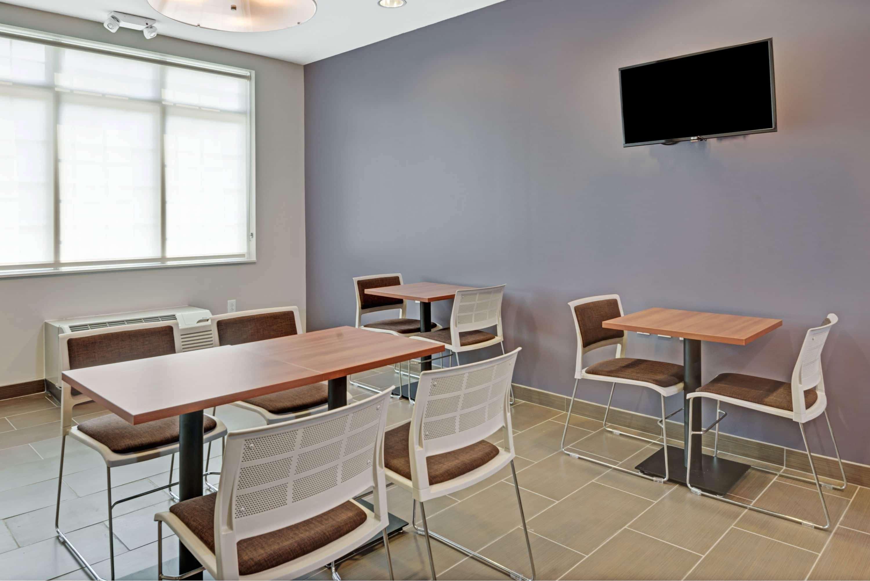 Microtel Inn & Suites By Wyndham Philadelphia Airport Ridley Park Exterior foto