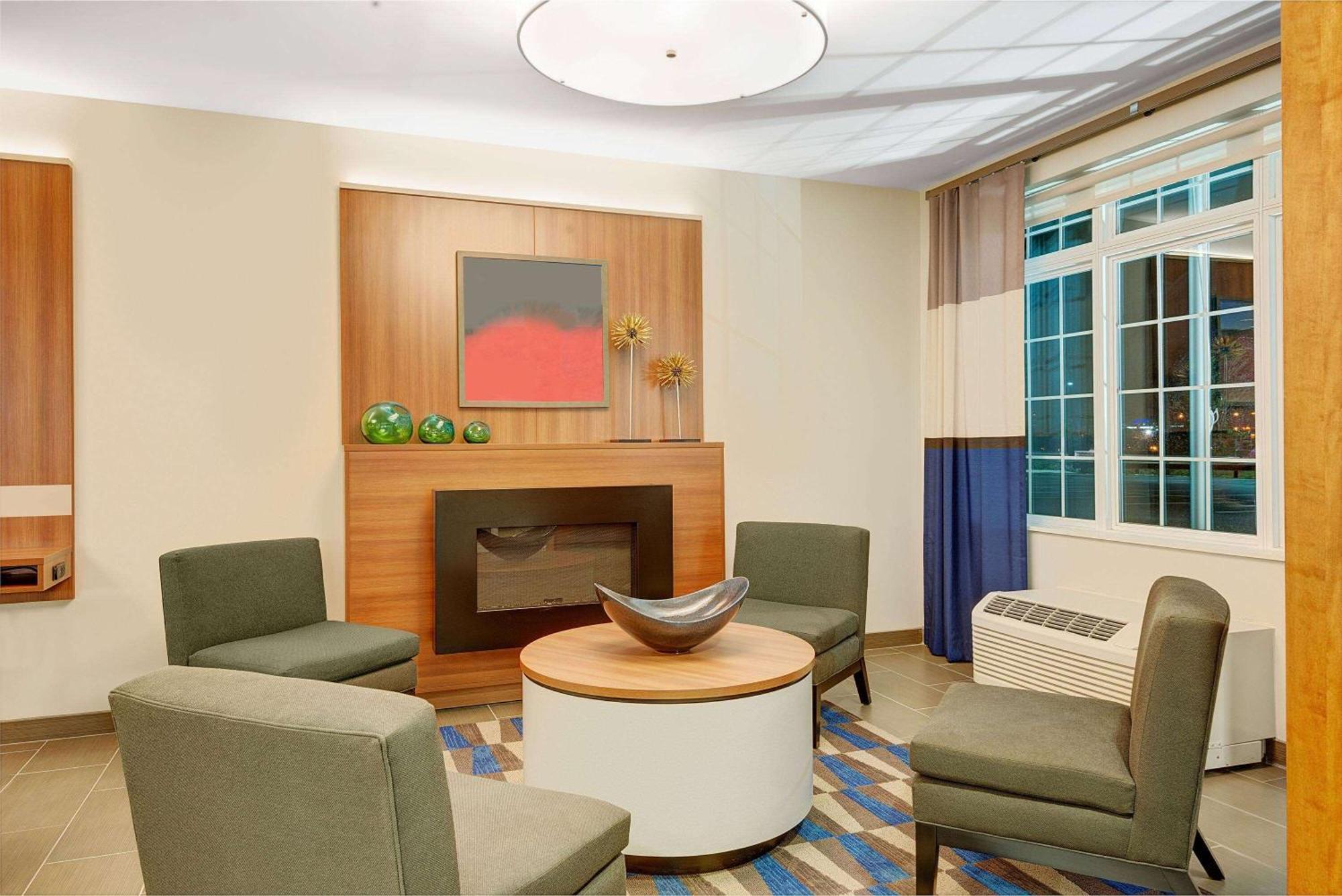 Microtel Inn & Suites By Wyndham Philadelphia Airport Ridley Park Exterior foto